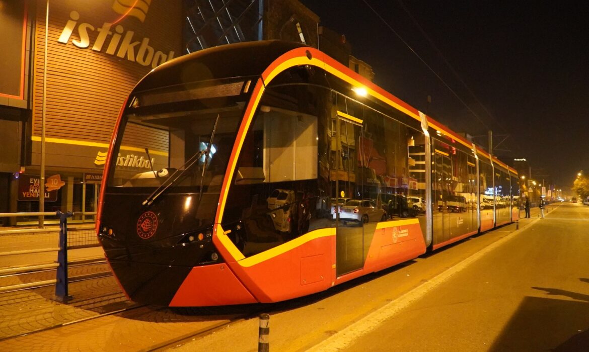Yerli ve milli tramvay aracı Kayseri’de
