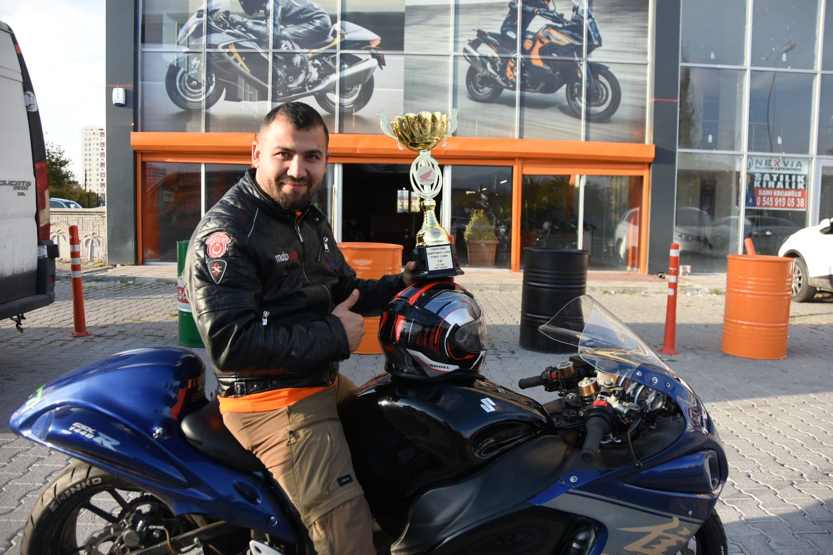 Baklava ustalığını bırakıp motosiklet işine girdi, Türkiye Şampiyonu oldu